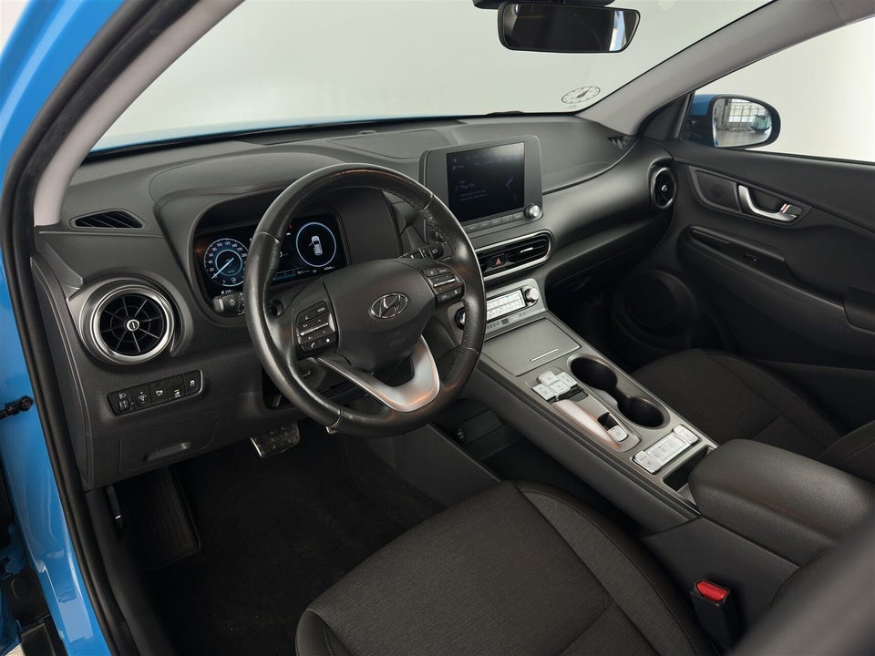 Hyundai Kona 39 EV Essential 5d