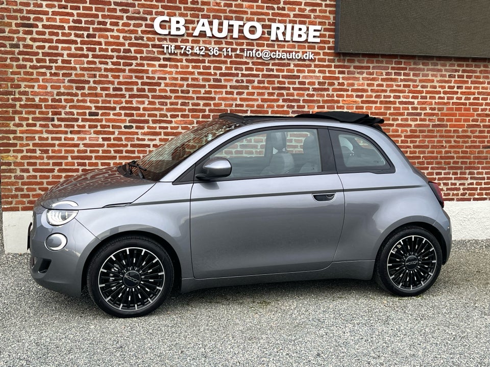 Fiat 500e 42 Icon Cabrio 2d