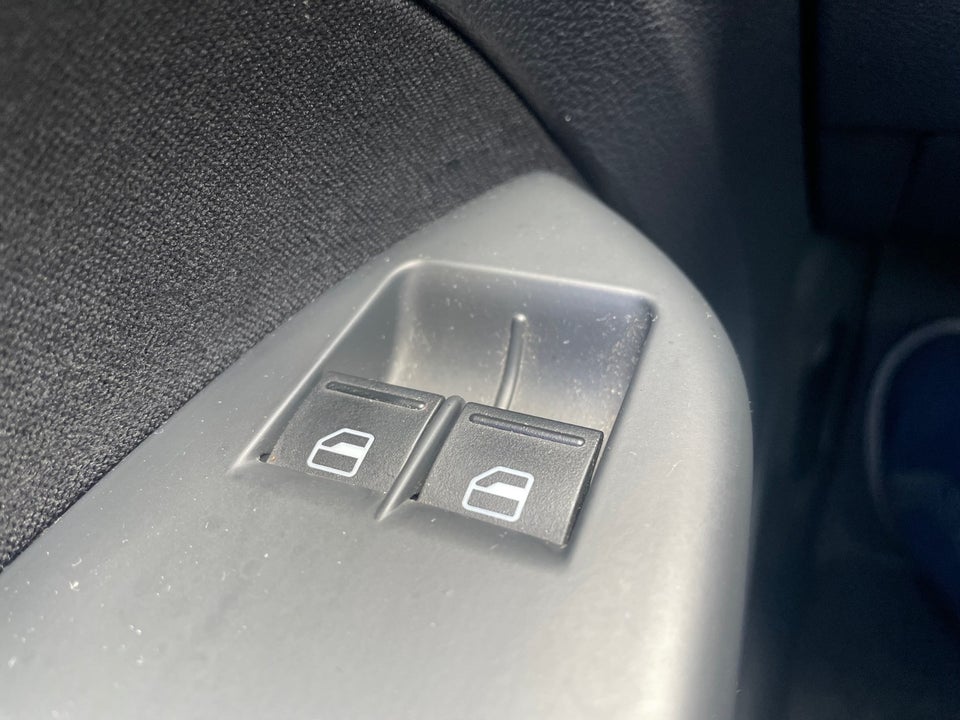 VW Touran 1,4 TSi 140 Conceptline Van 5d