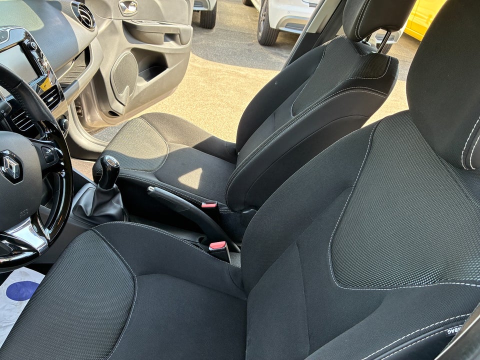 Renault Clio IV 0,9 TCe 90 Expression Sport Tourer 5d