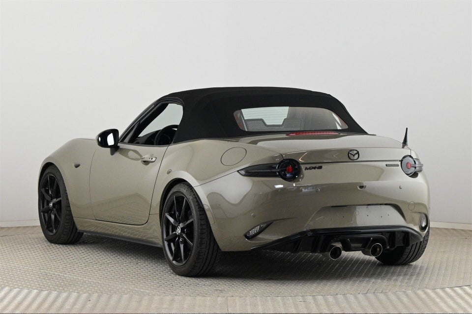Mazda MX-5 2,0 SkyActiv-G 184 Roadster Exclusive-Line 2d