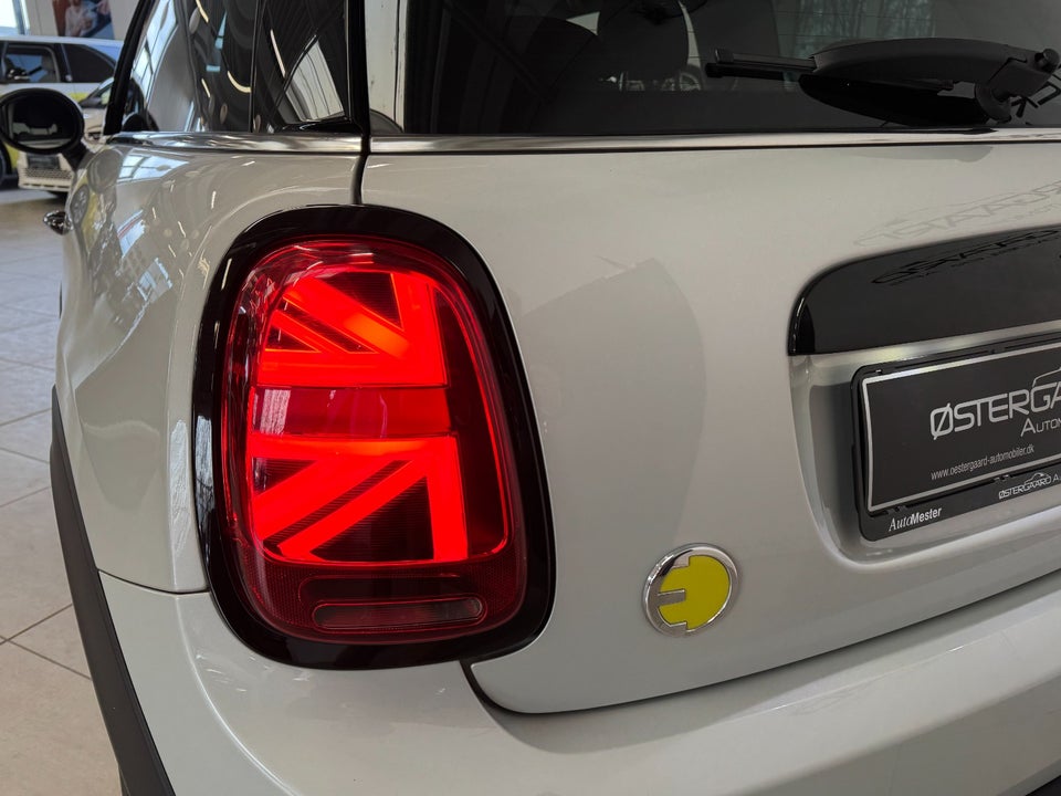 MINI Cooper SE Classic Trim 3d