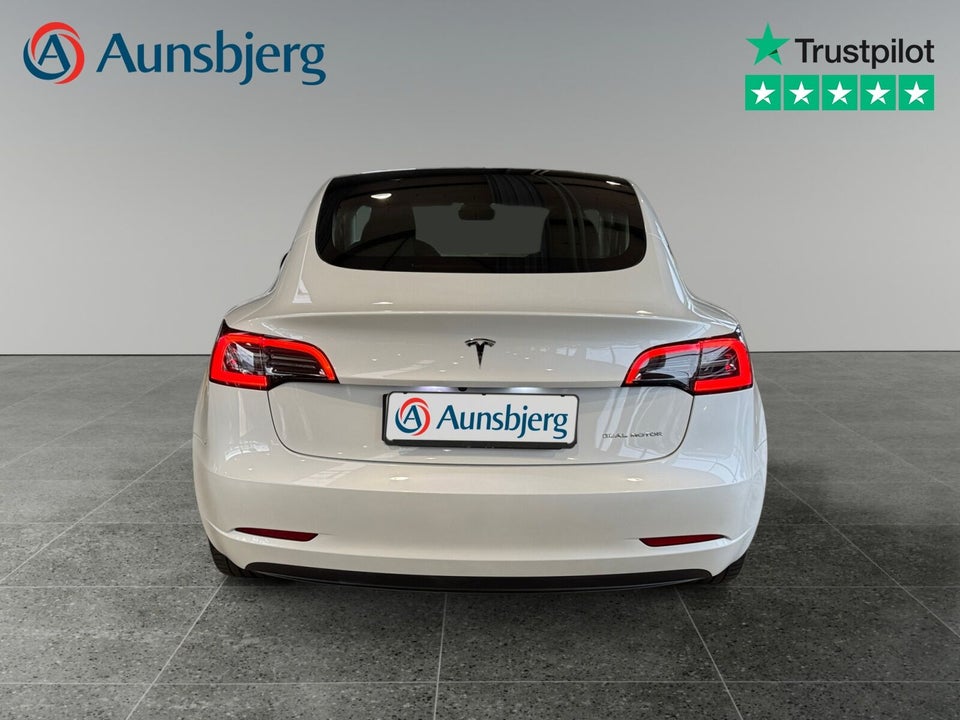 Tesla Model 3 Long Range AWD 4d