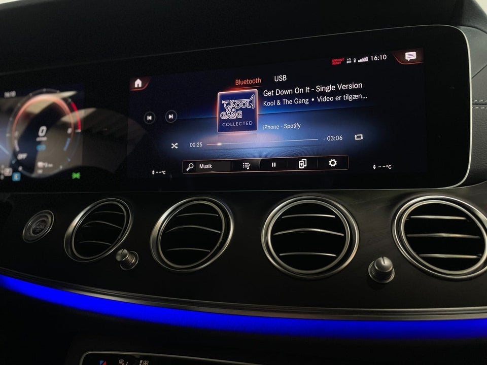 Mercedes E300 e 2,0 AMG Line stc. aut. 5d