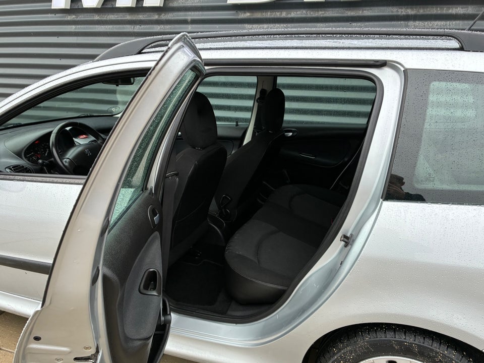 Peugeot 206 1,6 SW 5d