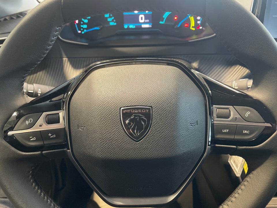 Peugeot e-208 50 Style 5d