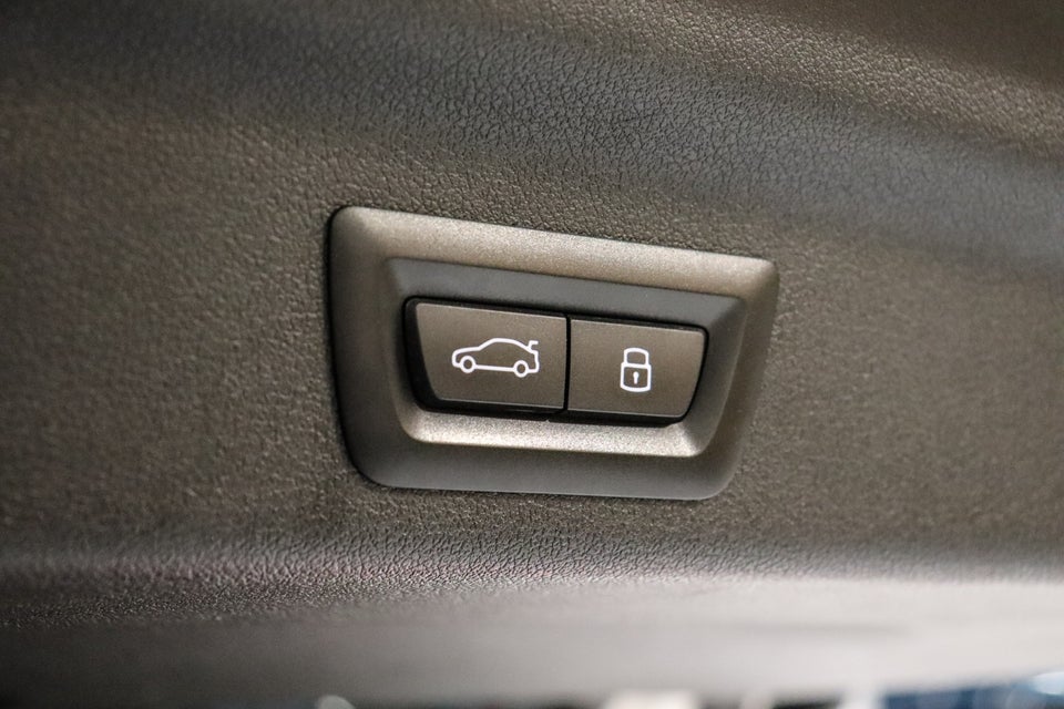 BMW iX1 xDrive30 Fully Charged M-Sport 5d