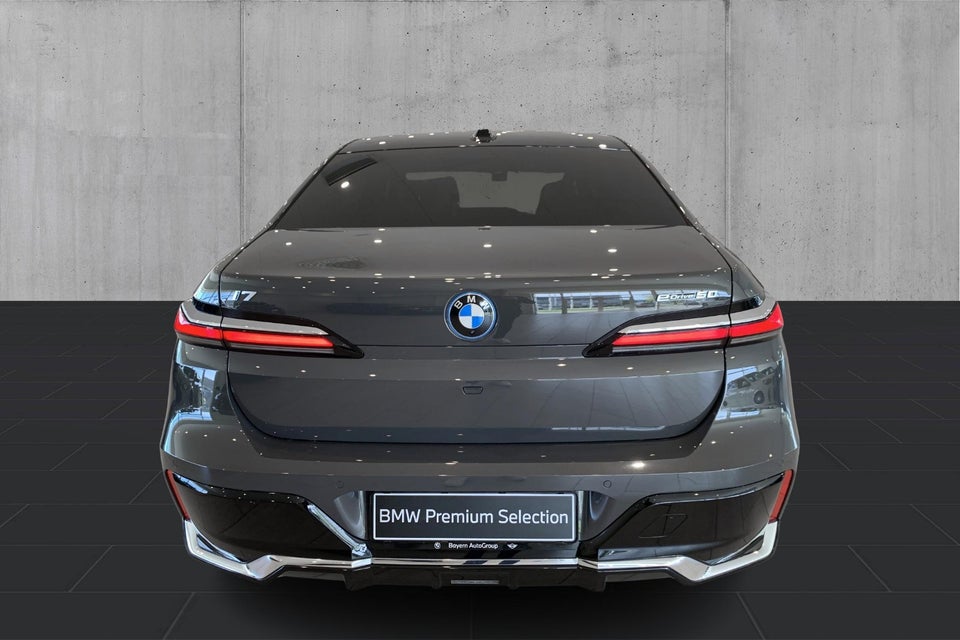 BMW i7 eDrive50 M-Sport 4d