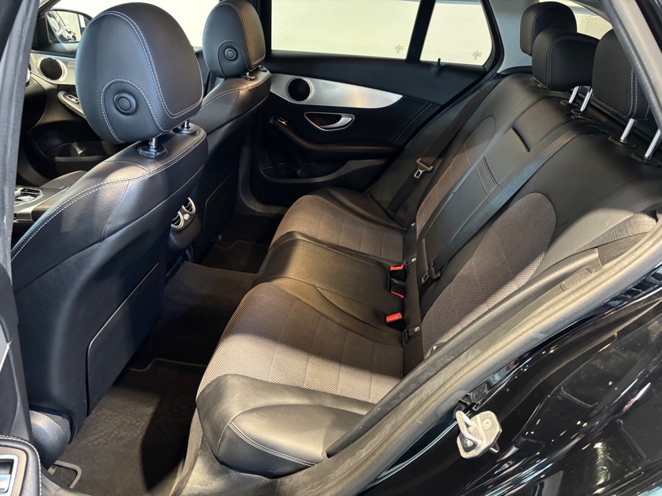 Mercedes C220 d 2,0 Advantage stc. aut. 5d