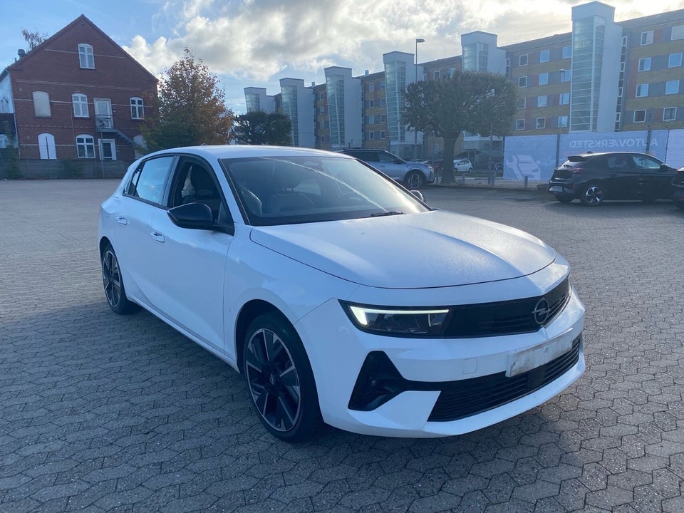Opel Astra-e 54 GS 5d
