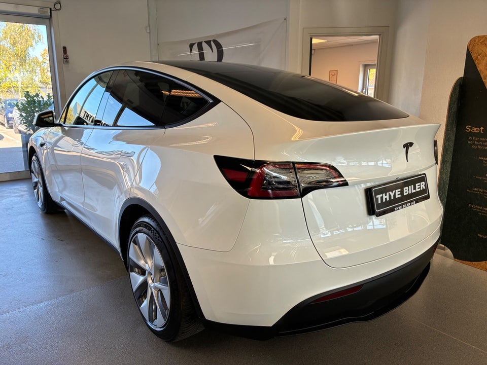 Tesla Model Y RWD 5d
