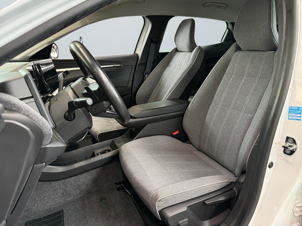 Renault Megane E-Tech 40 Equilibre 5d