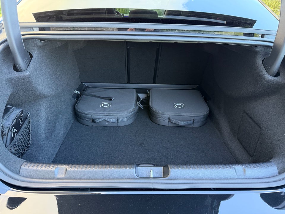 Mercedes EQE350 AMG Line Premium Plus 4d