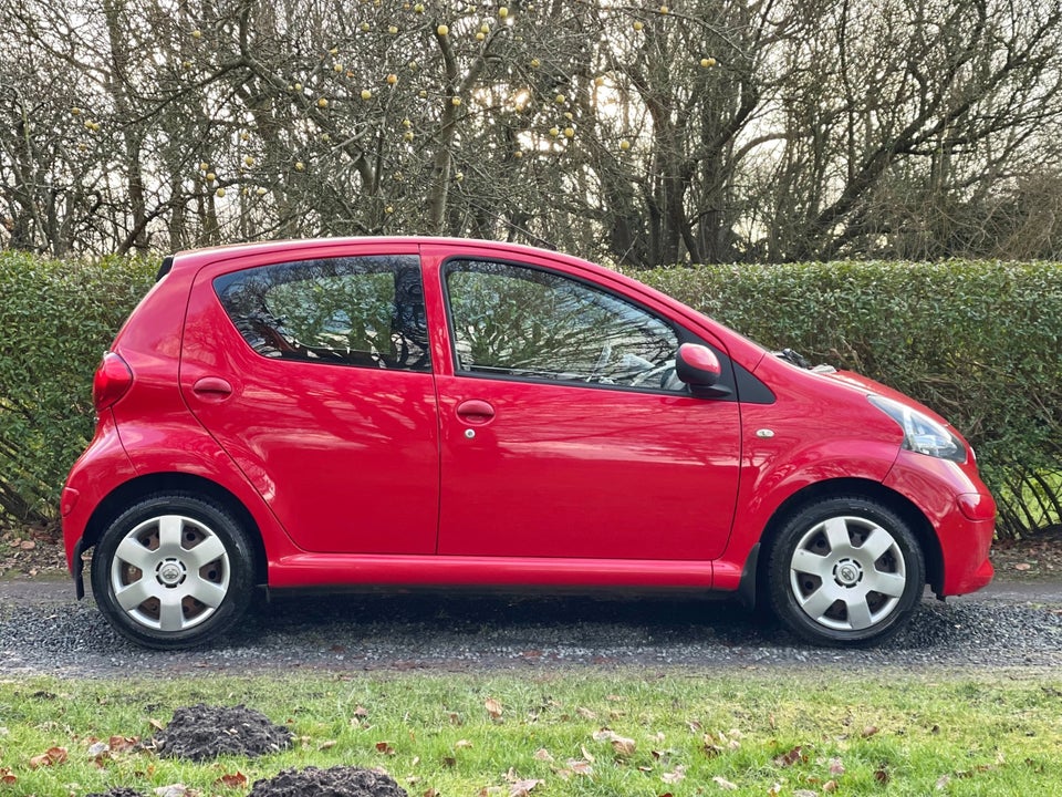 Toyota Aygo 1,0 Plus 5d