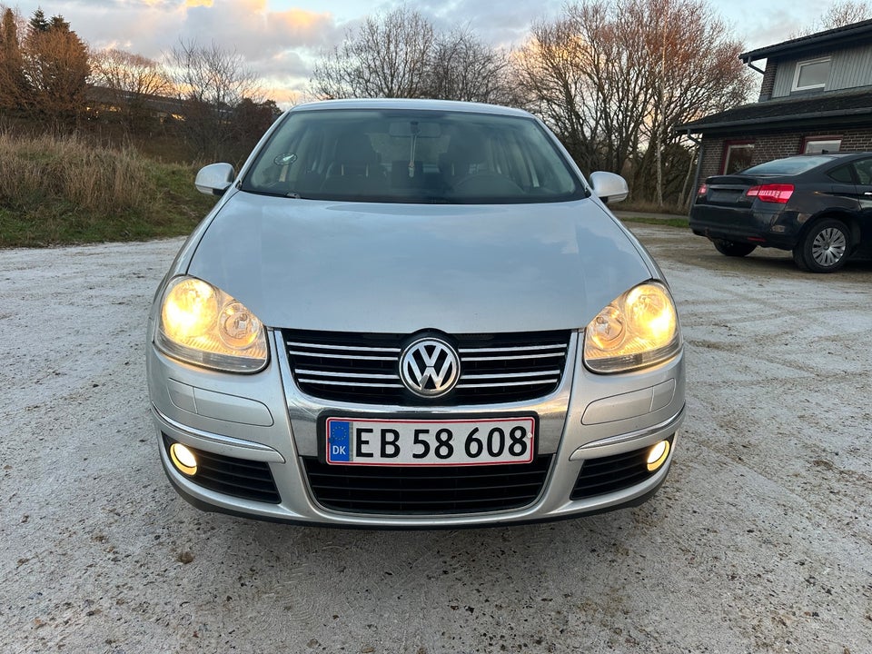 VW Jetta 1,4 TSi 122 Sportline 4d