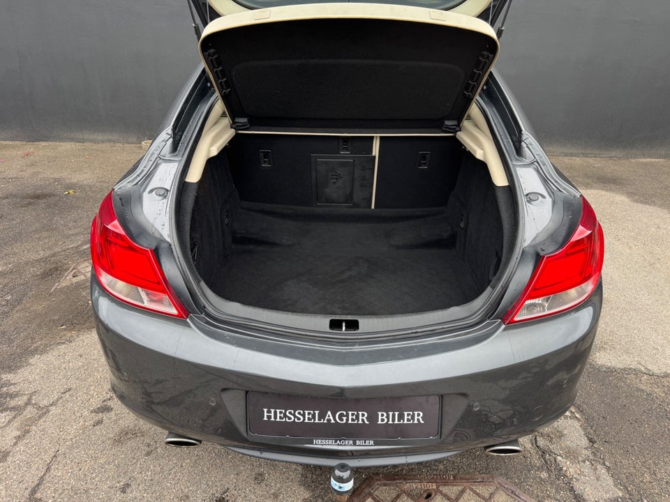Opel Insignia 1,6 T 180 Cosmo 5d