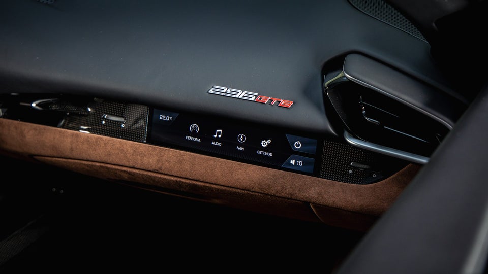 Ferrari 296 GTB 2,9 DCT 2d