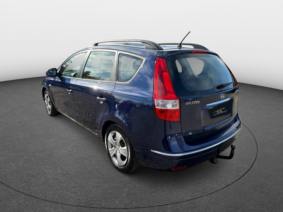 Hyundai i30 1,4 CVVT Classic Sun CW 5d