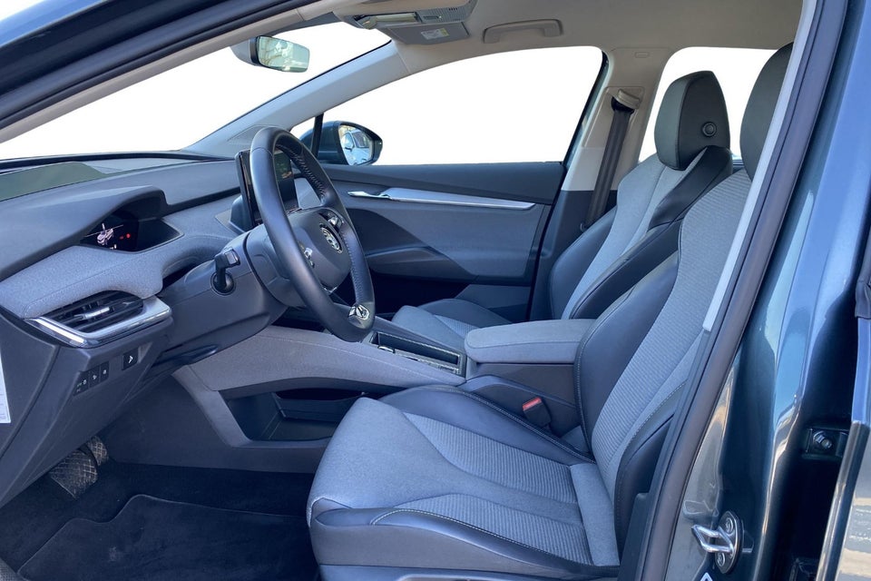 Skoda Enyaq 60 iV Loft 5d