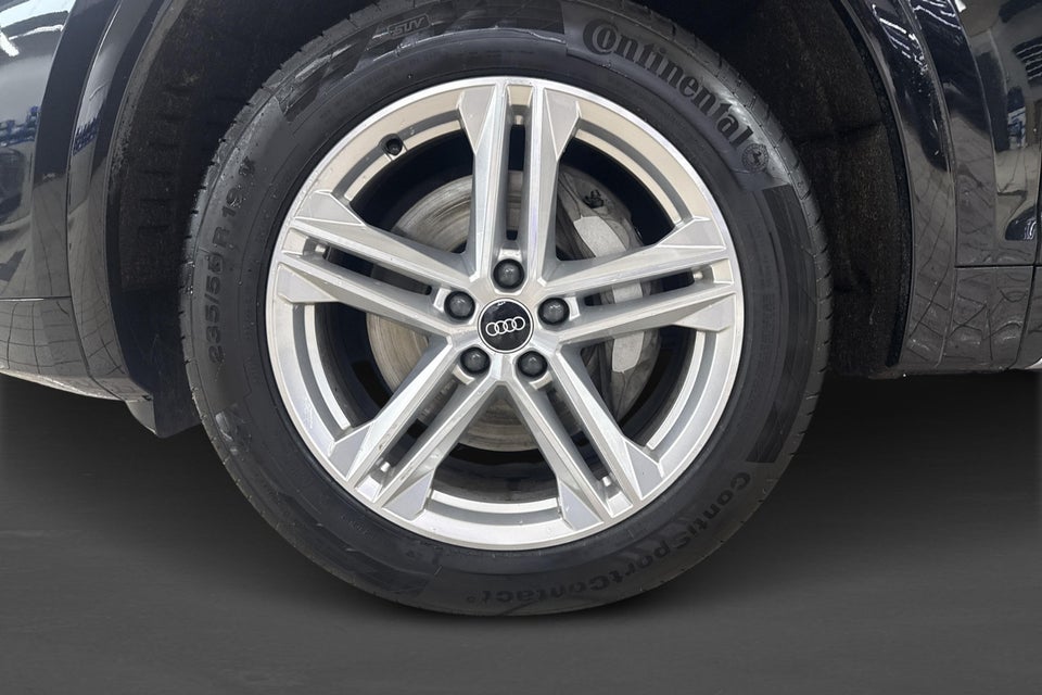 Audi Q5 50 TFSi e S-line quattro S-tr. 5d