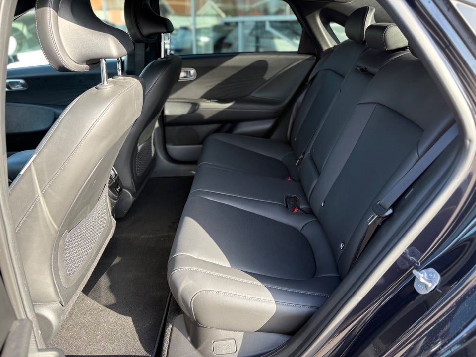 Hyundai Ioniq 6 77 Ultimate AWD 4d