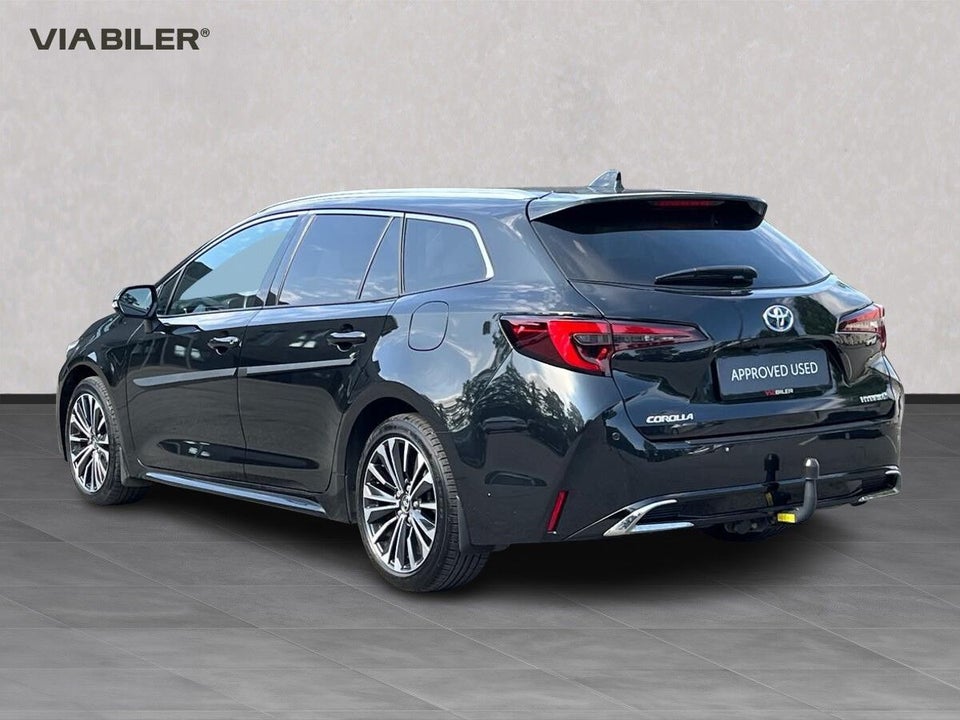 Toyota Corolla 1,8 Hybrid Style Touring Sports e-CVT 5d