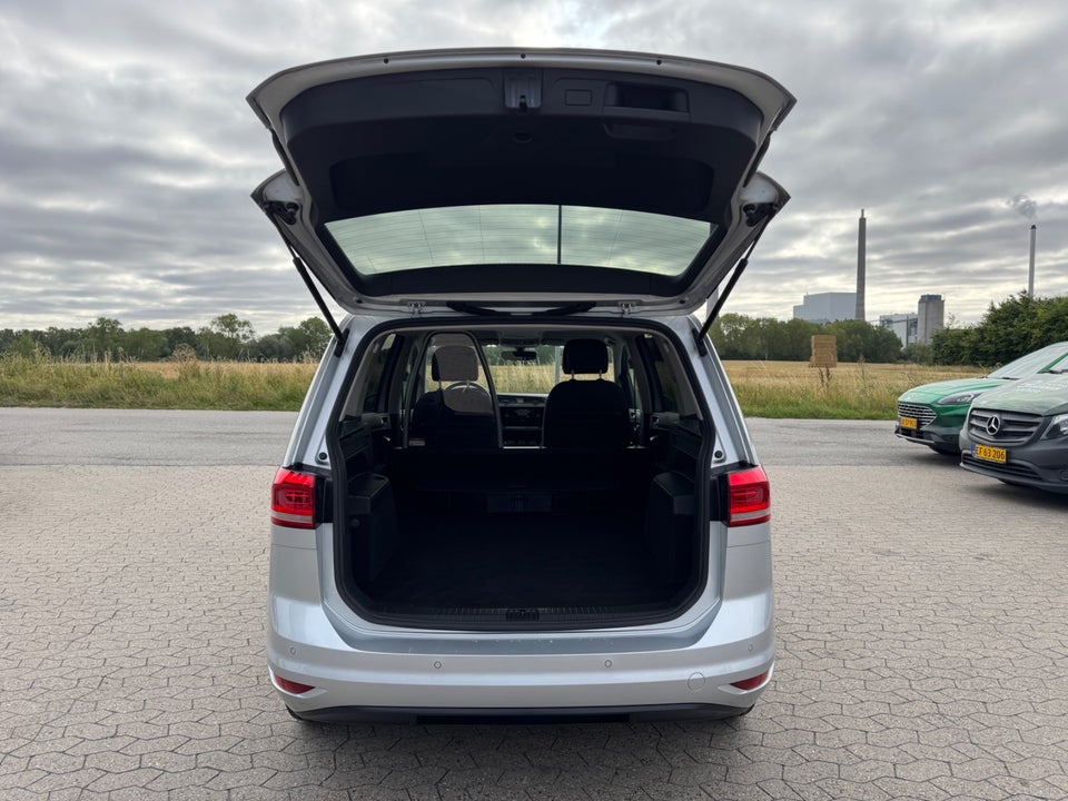 VW Touran 1,5 TSi 150 Trendline DSG Van 5d