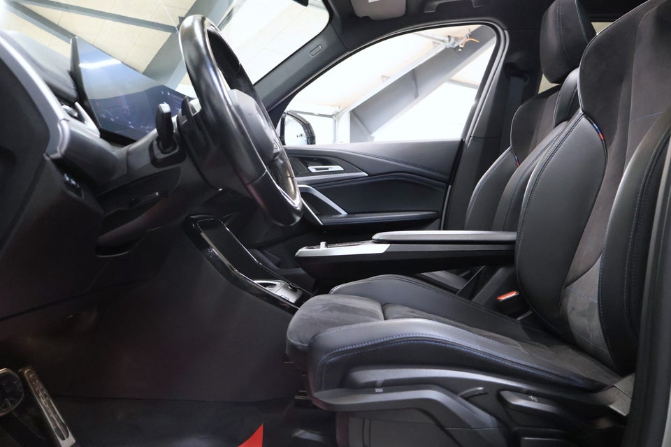 BMW iX1 xDrive30 Charged M-Sport 5d