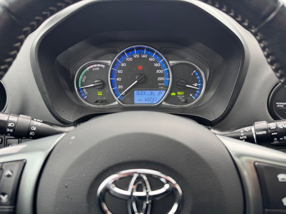 Toyota Yaris 1,5 Hybrid H3 e-CVT 5d