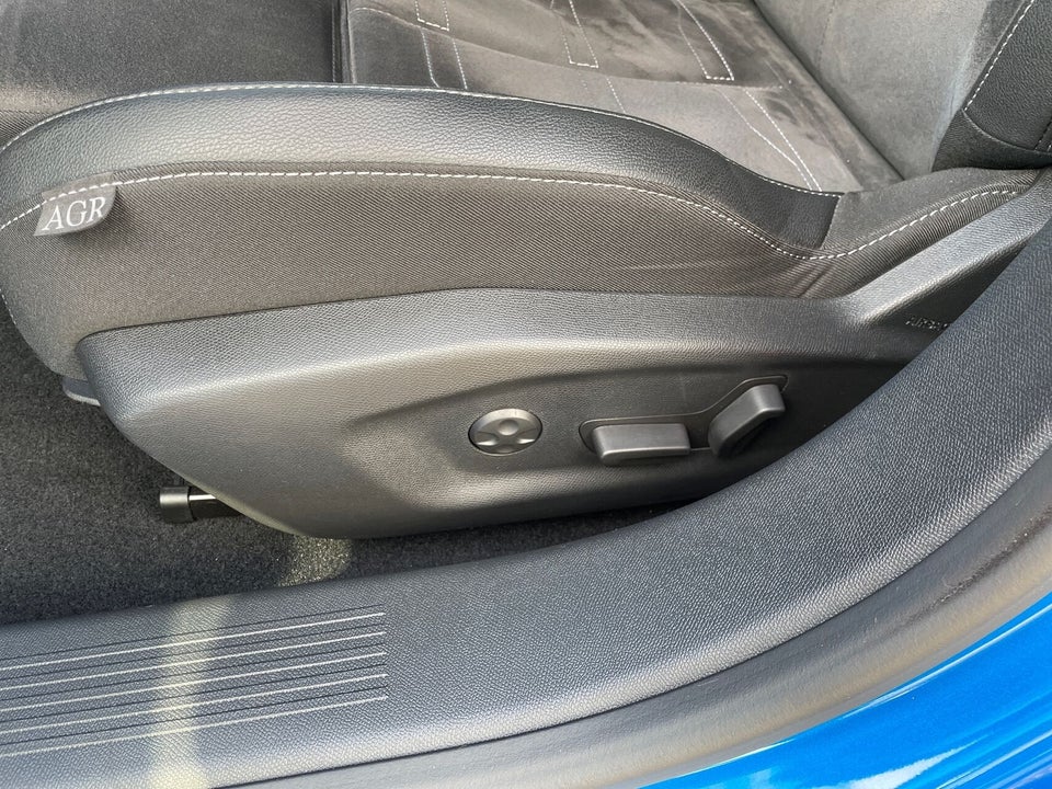 Opel Astra-e 54 Ultimate 5d