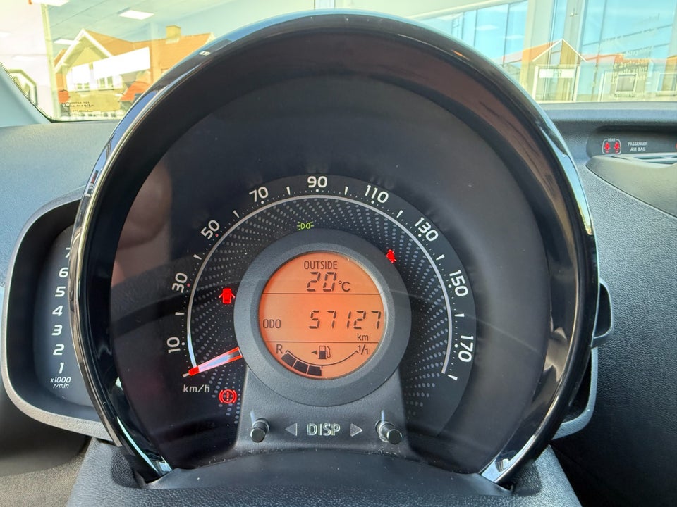 Toyota Aygo 1,0 VVT-i x-pression 5d