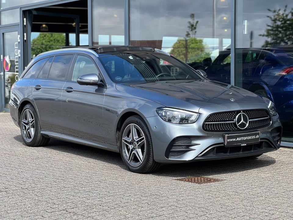 Mercedes E300 e 2,0 AMG Line stc. aut. 5d