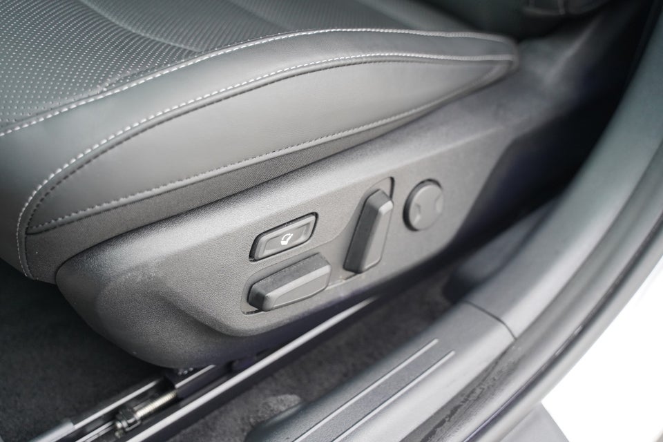 Kia EV6 77 Long Range Upgrade 5d