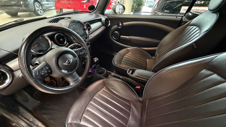 MINI One 1,6 Cabriolet 2d