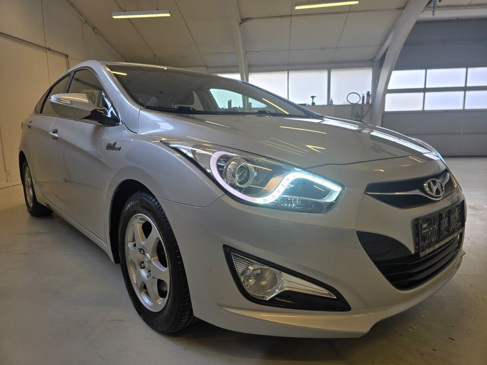 Hyundai i40 1,6 GDi Comfort 4d