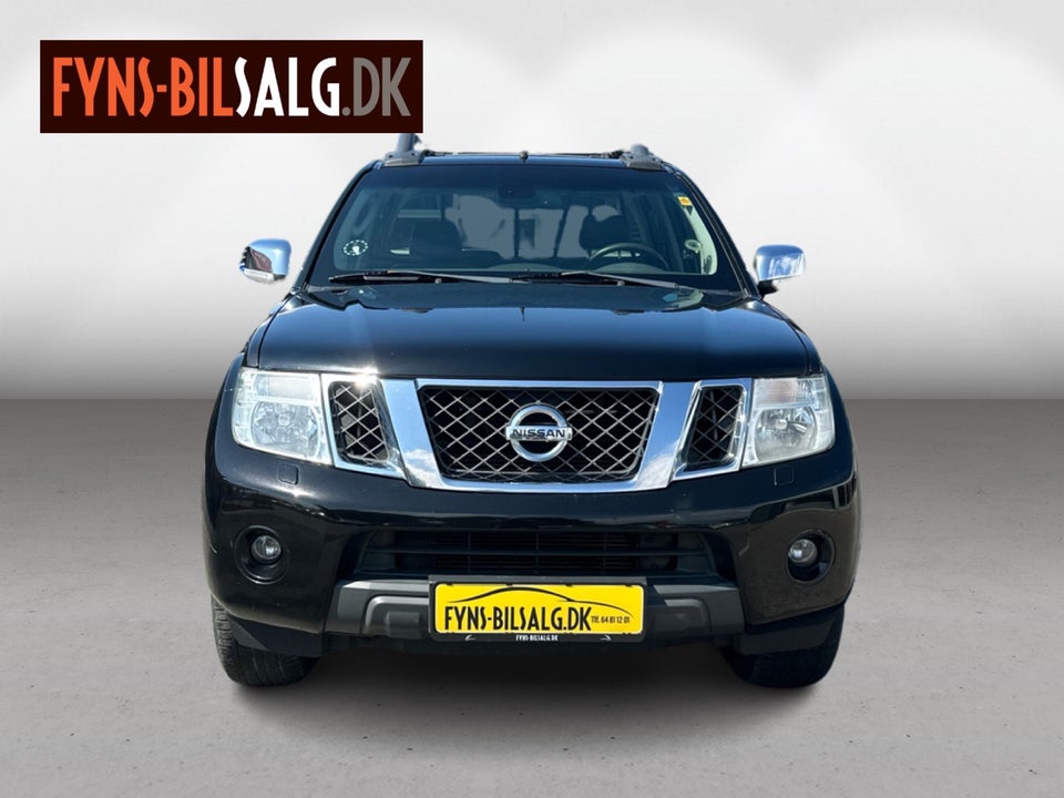 Nissan Navara 3,0 dCi 231 Db.Kab LE aut. 4d