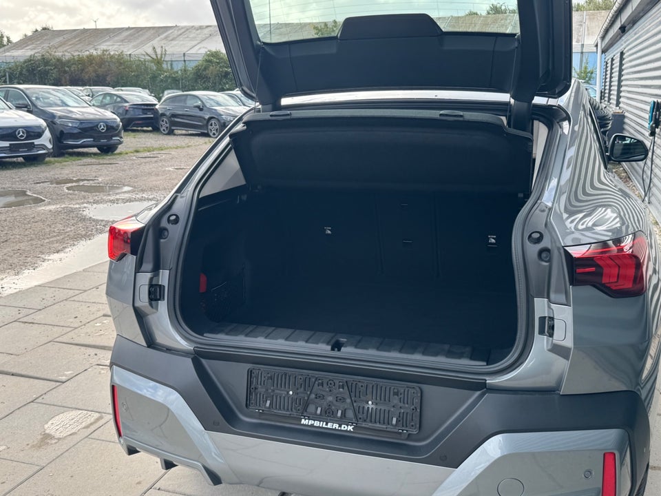 BMW iX2 eDrive20 5d