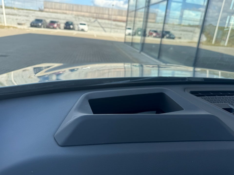 BMW iX2 eDrive20 Fully Charged M-Sport 5d