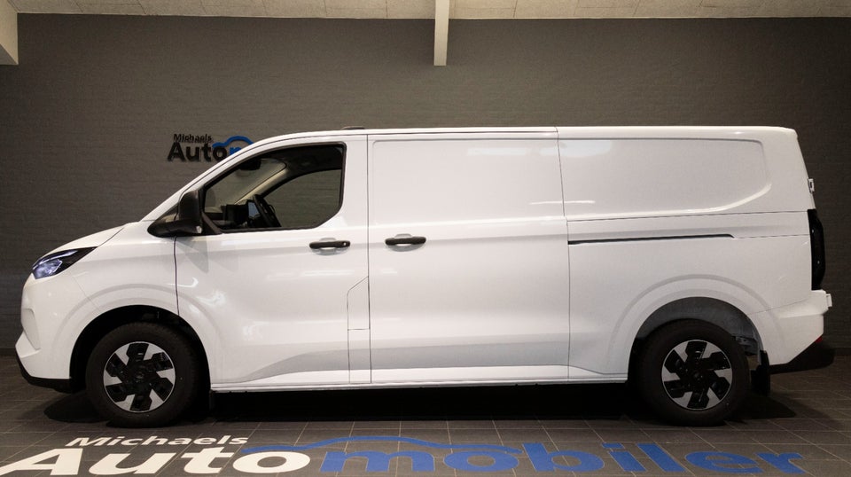 Ford Transit Custom 320L 2,5 PHEV Trend CVT