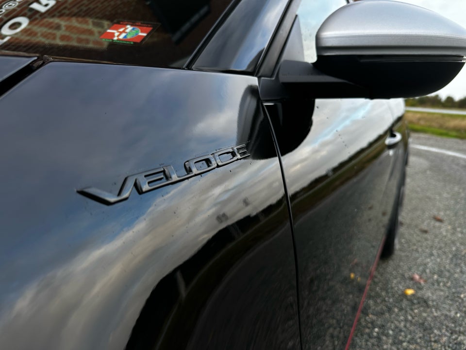 Alfa Romeo Junior Elettrica Veloce 5d