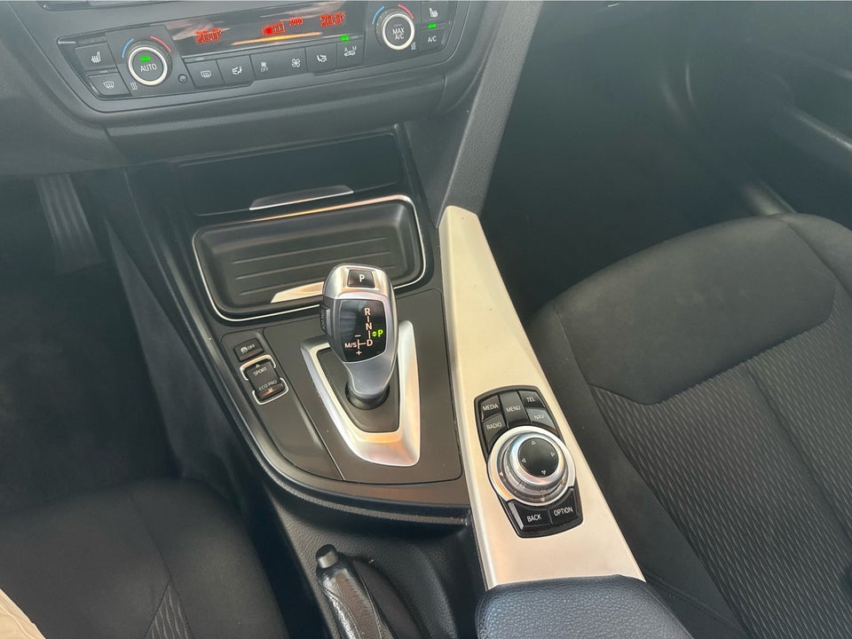 BMW 320d 2,0 Touring aut. 5d