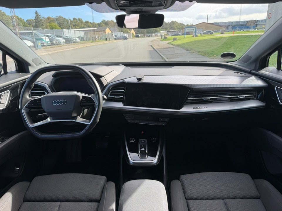 Audi Q4 e-tron 40 S-line 5d
