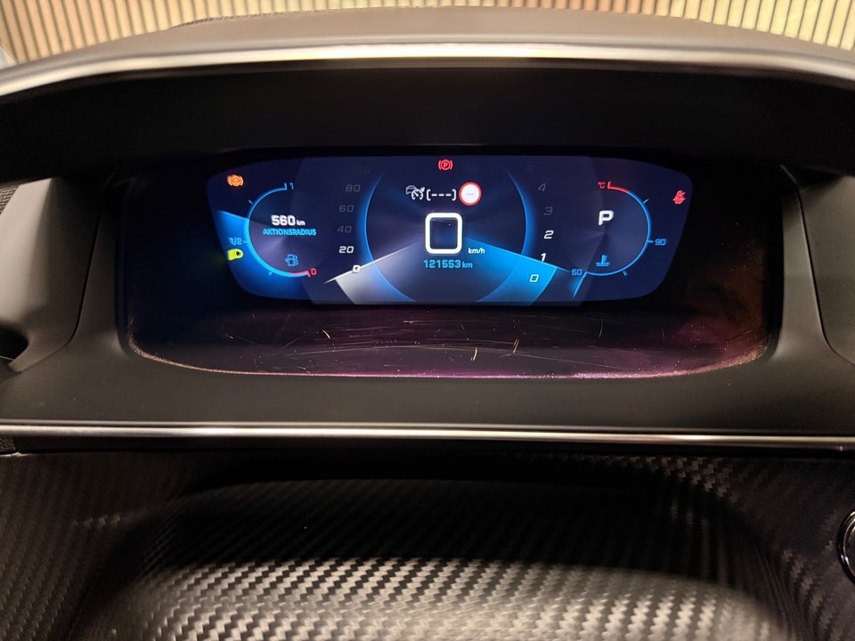 Peugeot 2008 1,5 BlueHDi 130 Allure EAT8 5d