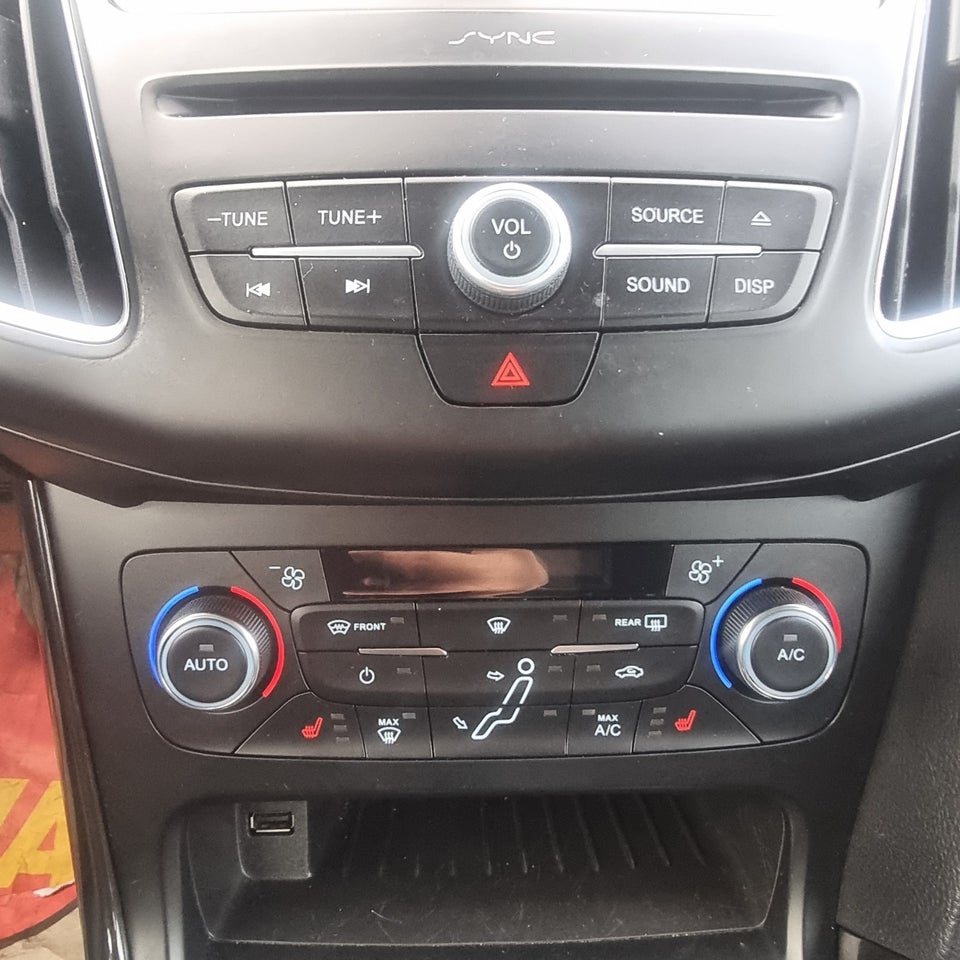 Ford Focus 1,0 SCTi 125 Titanium stc. 5d