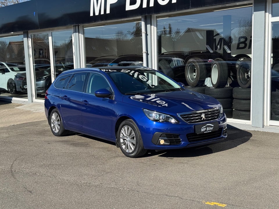 Peugeot 308 1,5 BlueHDi 130 Allure Sky SW 5d