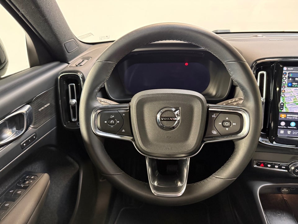 Volvo XC40 ReCharge Twin Ultimate 5d