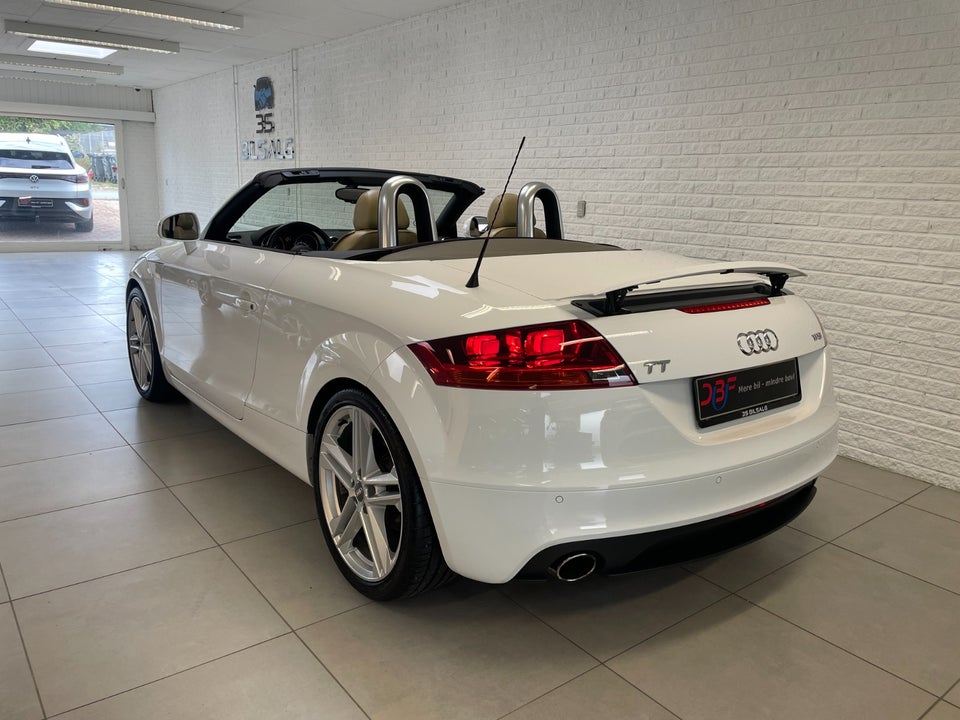 Audi TT 2,0 TFSi 211 Roadster S-tr. 2d