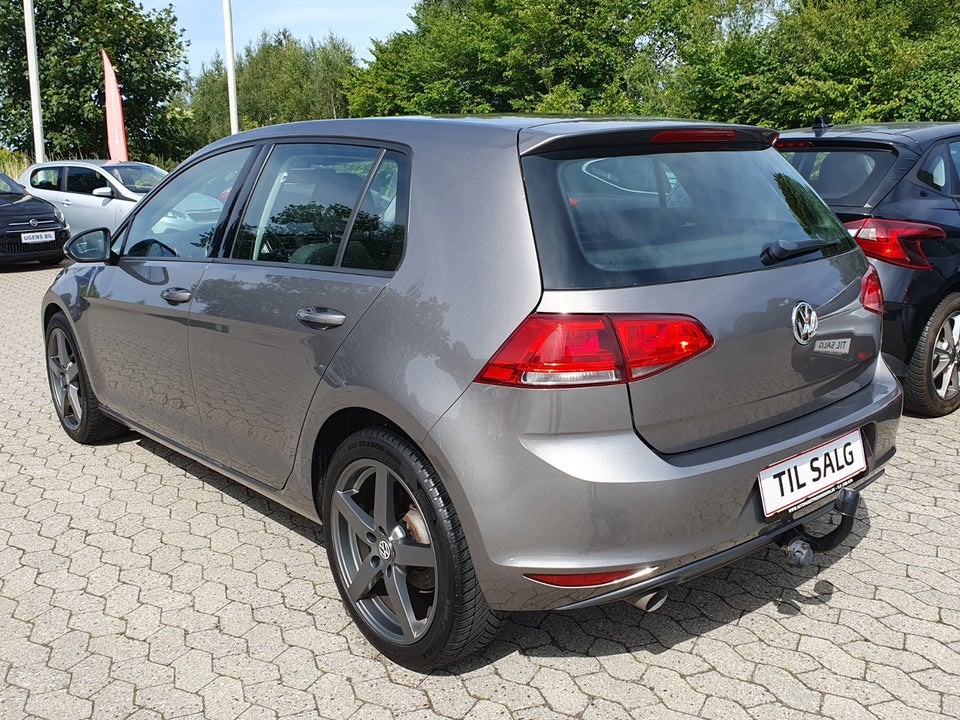 VW Golf VII 1,6 TDi 105 Comfortline BMT 5d