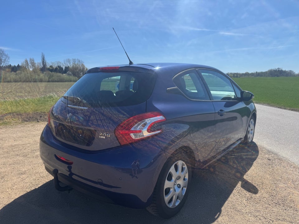 Peugeot 208 1,6 e-HDi 92 Allure 3d