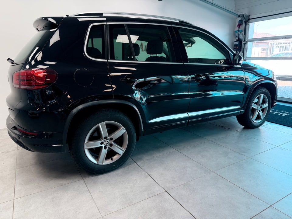 VW Tiguan 2,0 TDi 177 R-line DSG 4Motion 5d